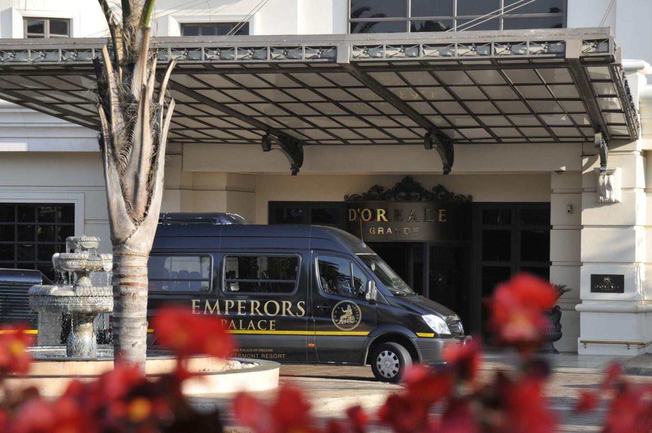 Peermont Metcourt Suites At Emperors Palace Kempton Park Dış mekan fotoğraf