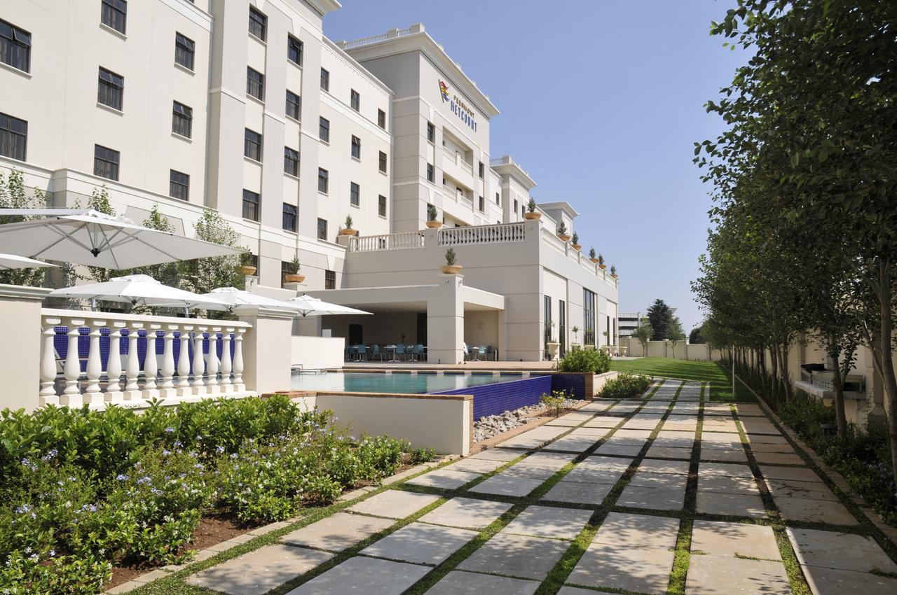 Peermont Metcourt Suites At Emperors Palace Kempton Park Dış mekan fotoğraf